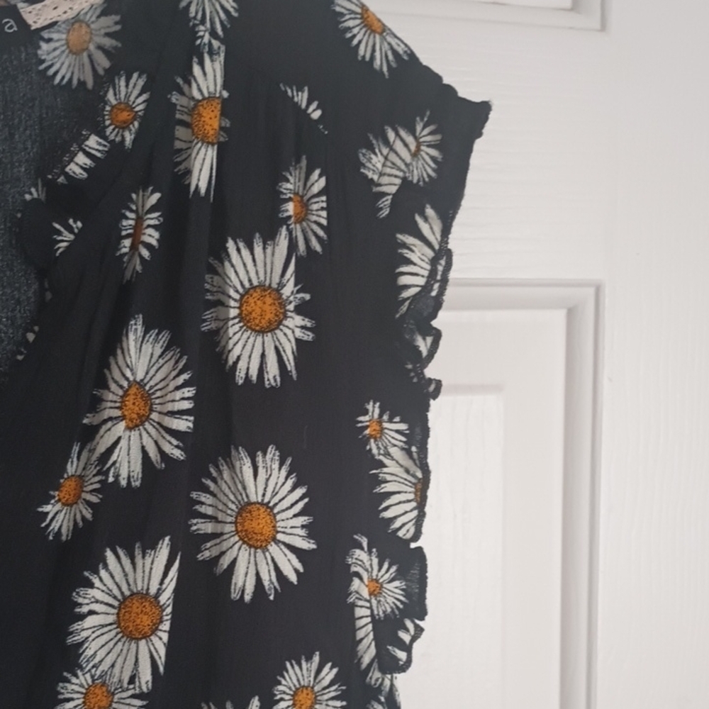 Signature by Sangria Black Daisy Print Maxi Dress - Picture 4 of 9